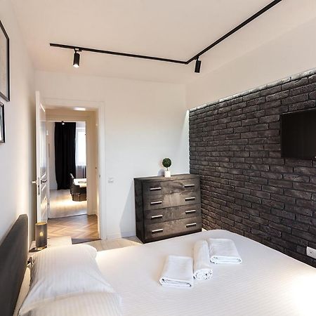 Leogrand Apartments On Svobody Avenue 6-8 Lviv Exterior photo